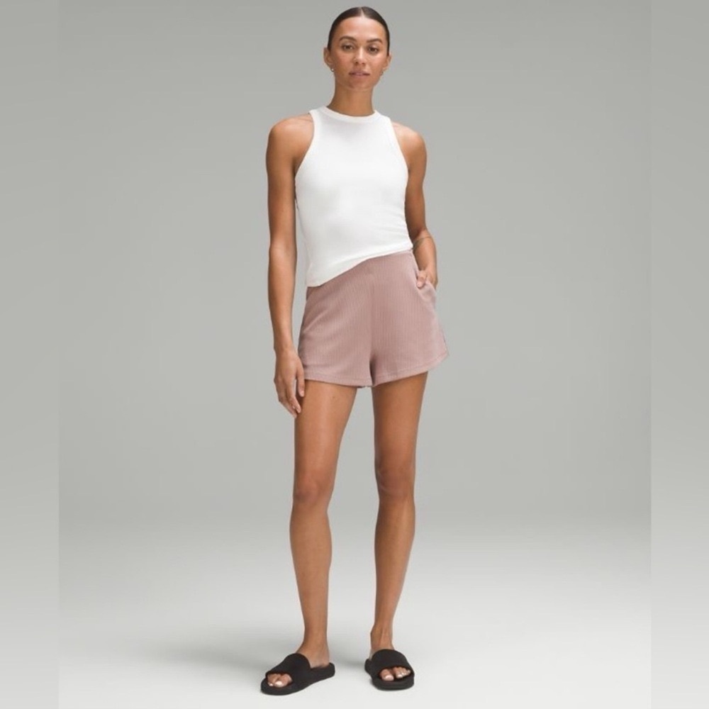 Lululemon Ribbed Softstreme High Rise Short Twilight Rose 8 NWT - Picture 10 of 10